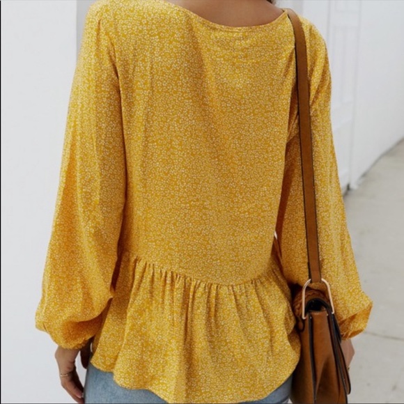 Ashton’s Three Button Yellow Blouse - Picture 2 of 3